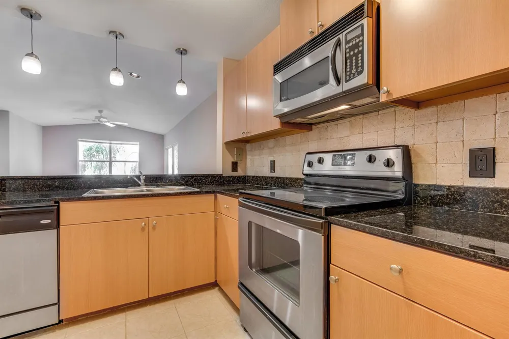 1740 PALM COVE BOULEVARD #4-305 Delray Beach, FL 33445