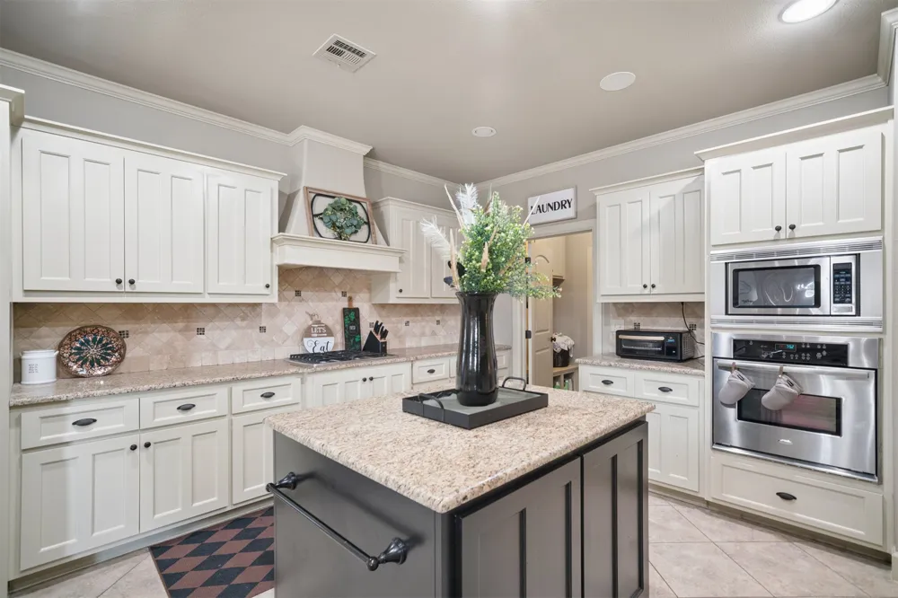 13909 S 27th Street Bixby, OK 74008