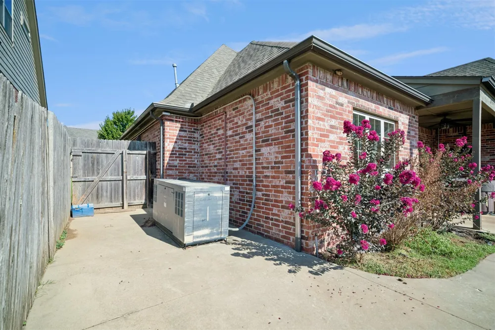 13909 S 27th Street Bixby, OK 74008