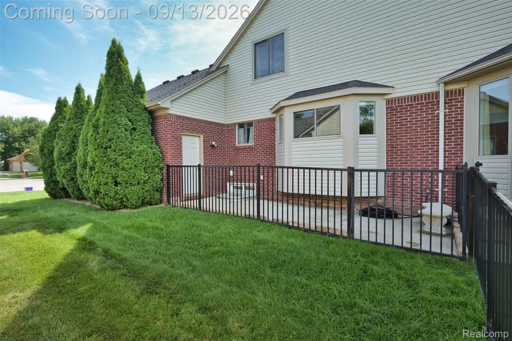 50569 Plaza Drive Macomb Township, MI 48042