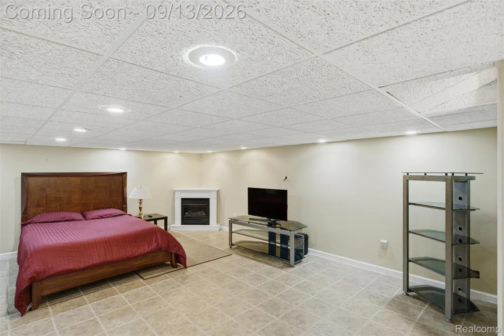 50569 Plaza Drive Macomb Township, MI 48042