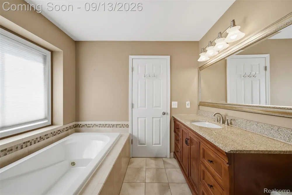 50569 Plaza Drive Macomb Township, MI 48042