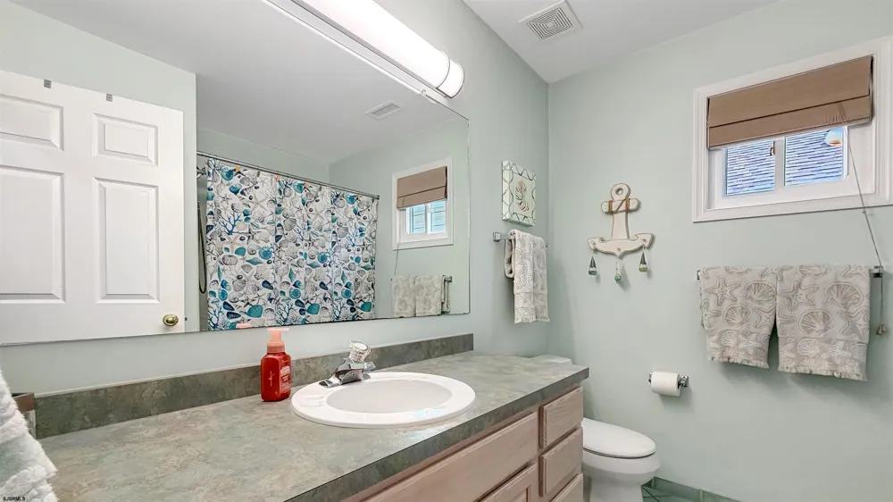1442 West Ave Ocean City, NJ 08226