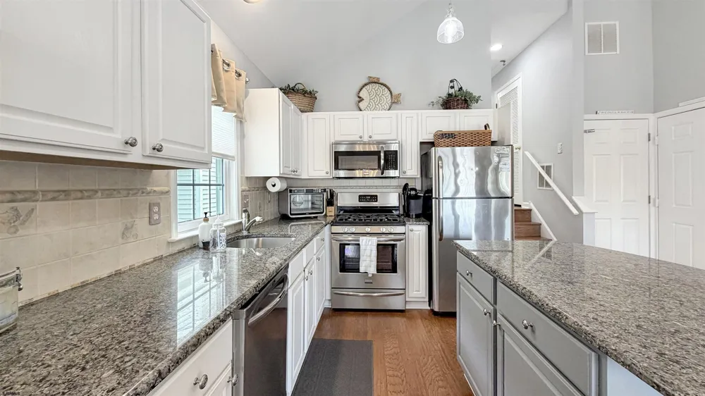 1442 West Ave Ocean City, NJ 08226