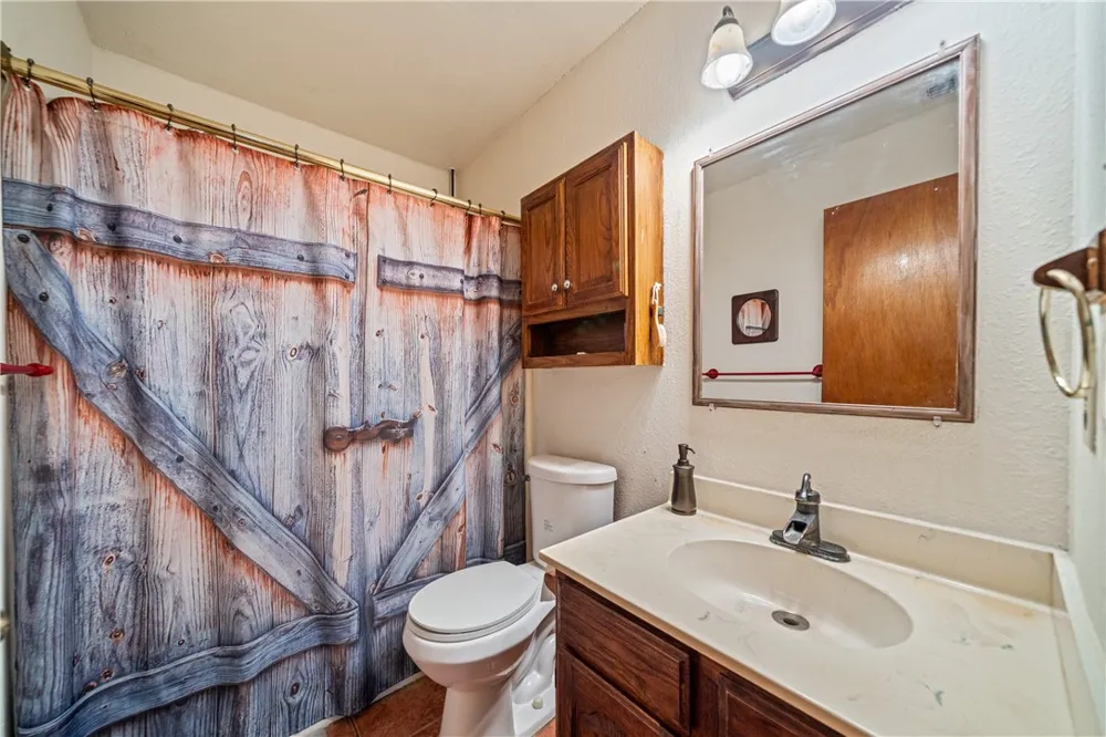 265 County Road 1044 Kingsville, TX 78363