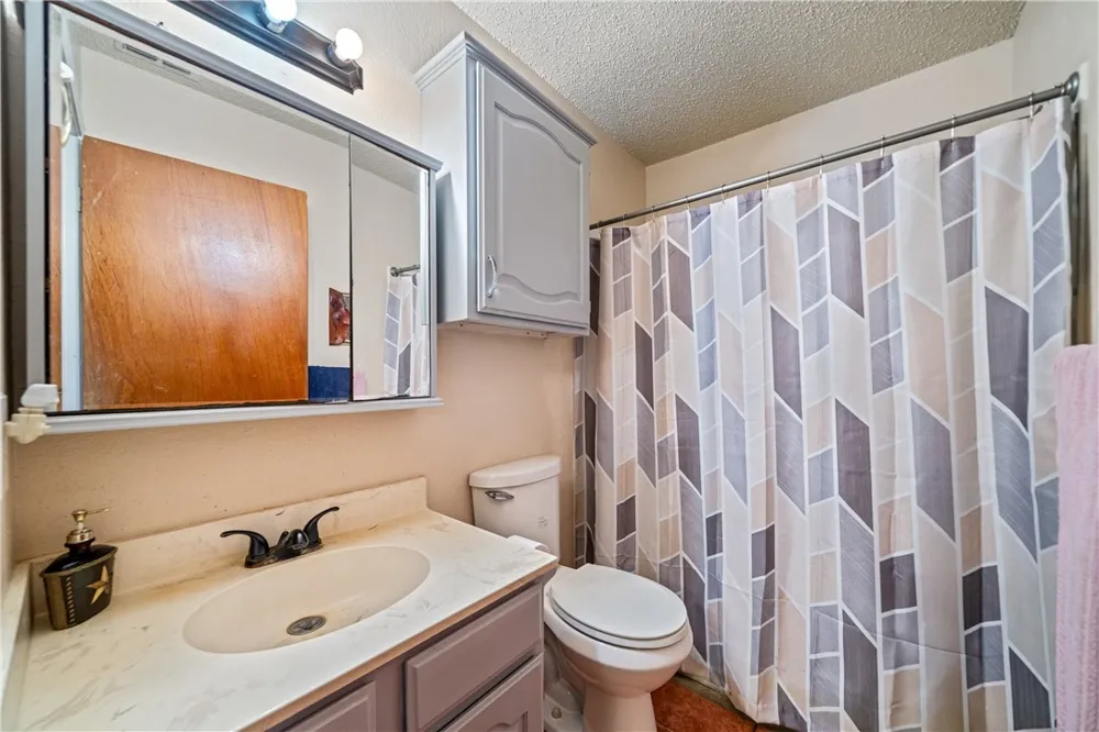 265 County Road 1044 Kingsville, TX 78363
