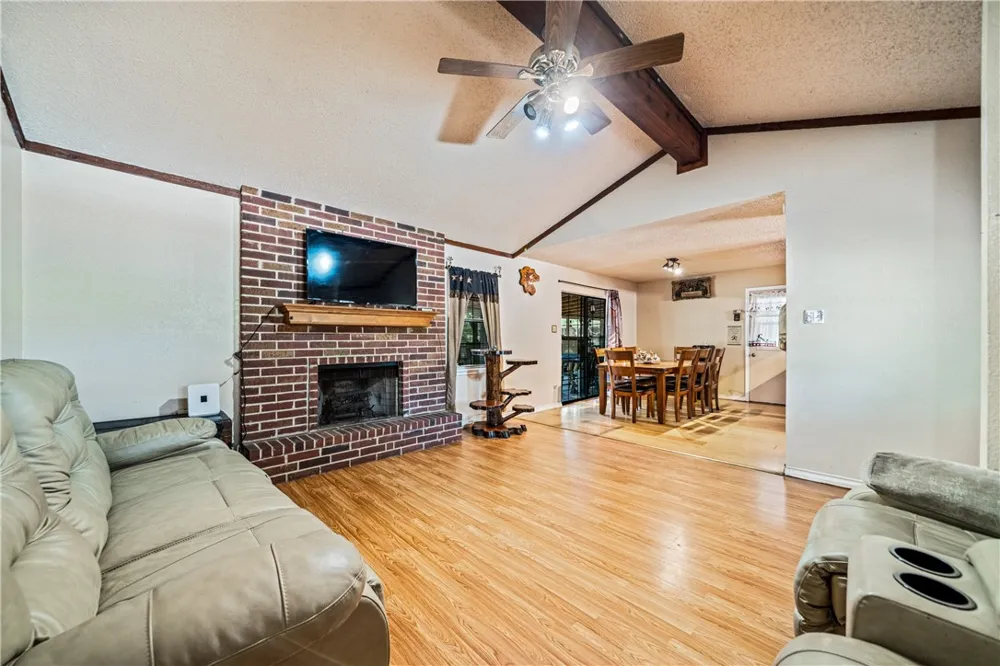 265 County Road 1044 Kingsville, TX 78363