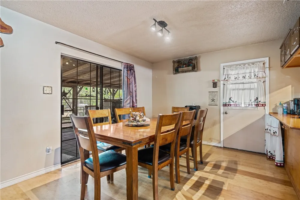 265 County Road 1044 Kingsville, TX 78363