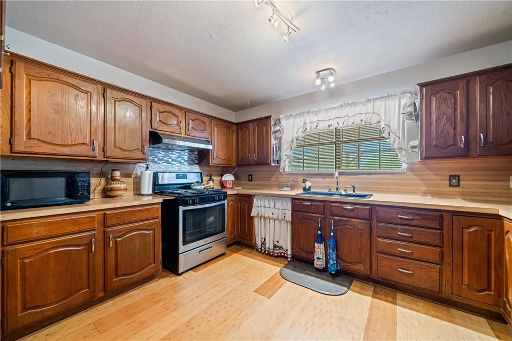 265 County Road 1044 Kingsville, TX 78363