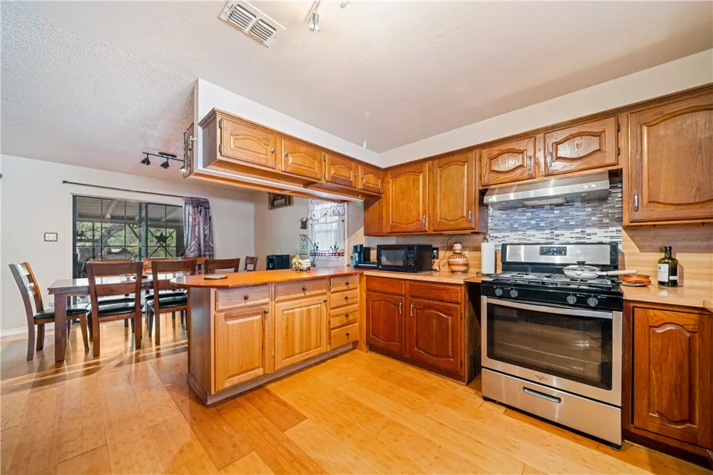 265 County Road 1044 Kingsville, TX 78363