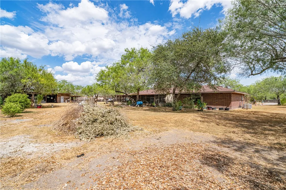 265 County Road 1044 Kingsville, TX 78363