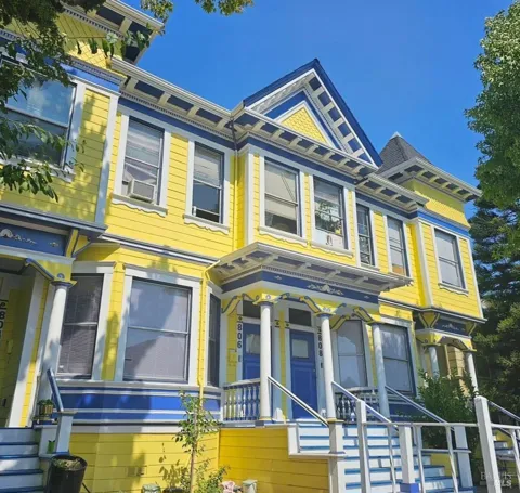 804 Georgia Street