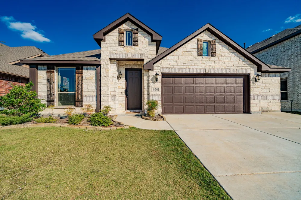 920 Bald Cypress Drive Fate, TX 75087