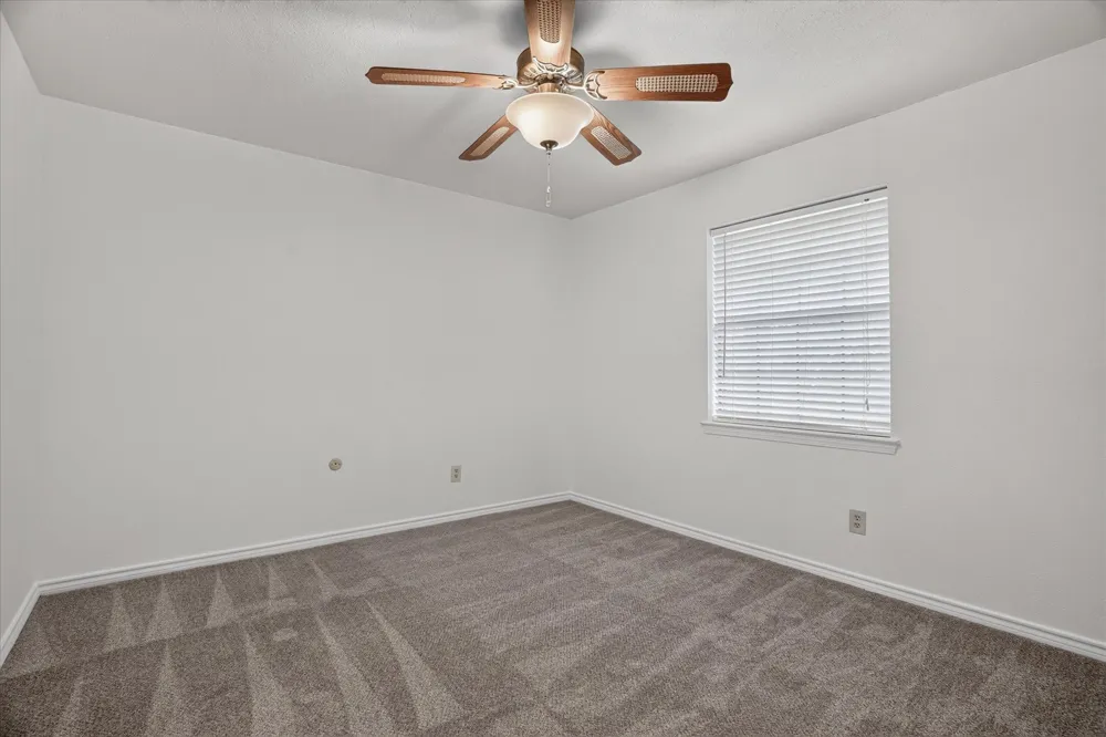 2201 Adams Drive Arlington, TX 76011