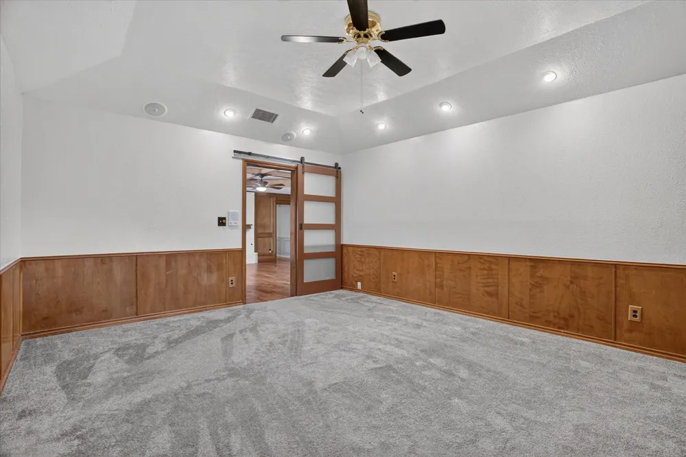 2201 Adams Drive Arlington, TX 76011