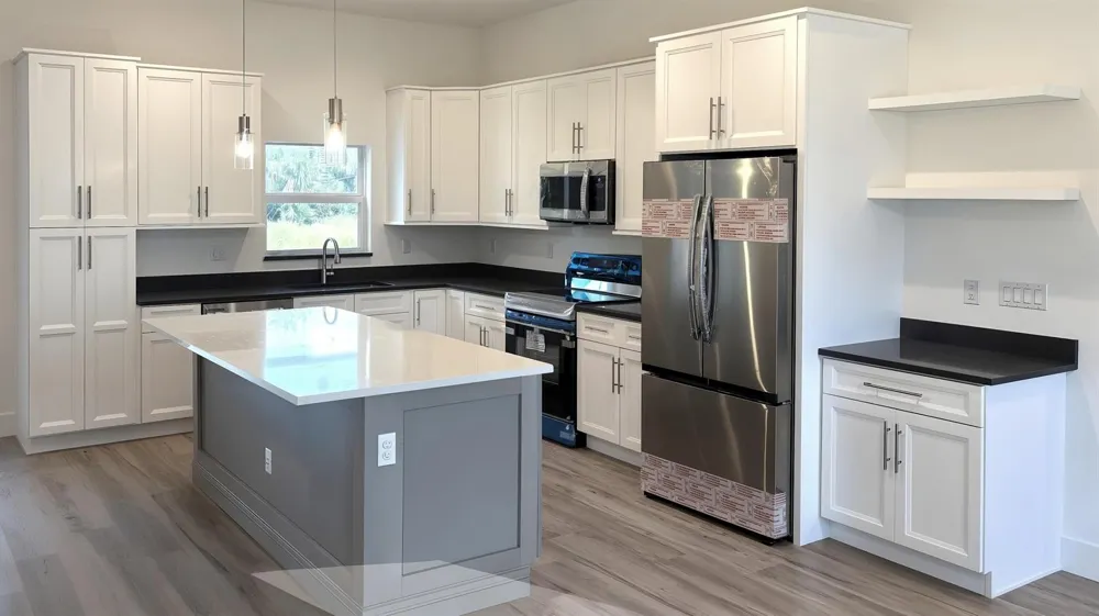 1782 HALLENDALE AVENUE SW Palm Bay, FL 32908