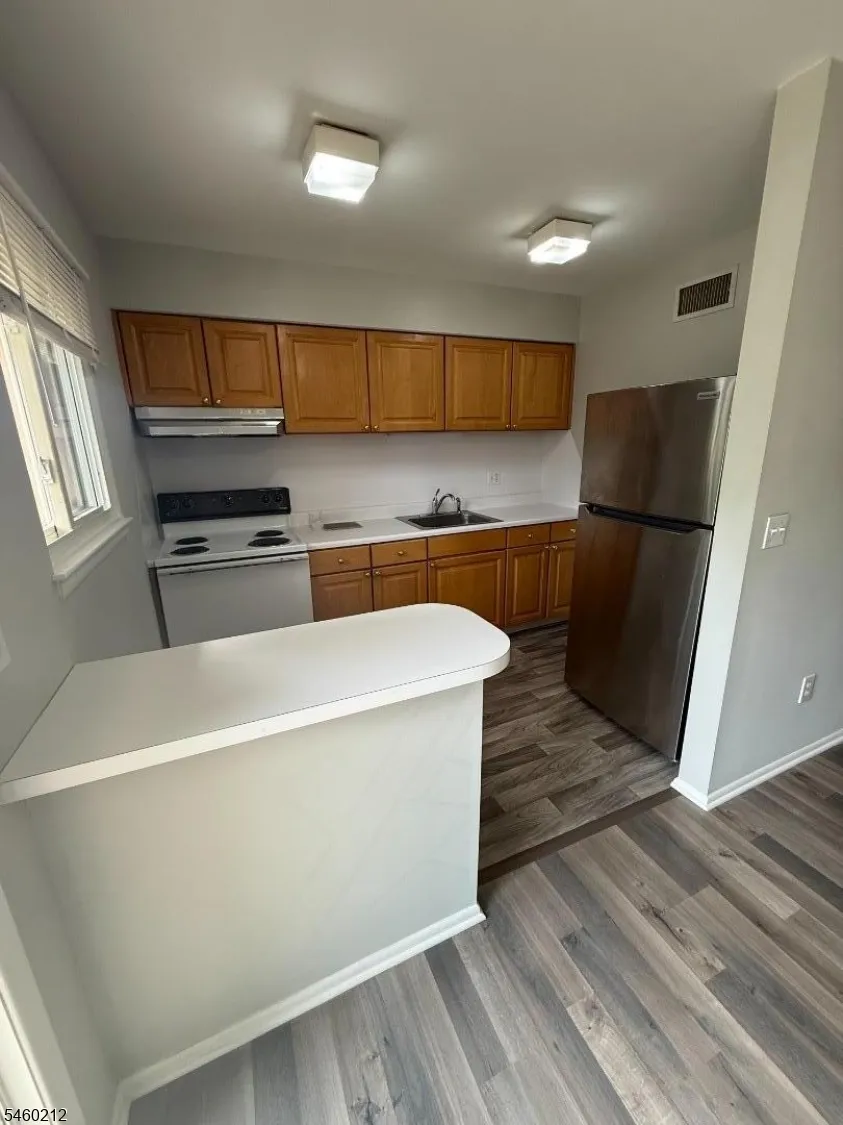 15 Broad St #229 Unit 229 Pompton Lakes, NJ 07442