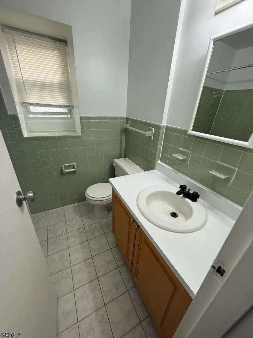 15 Broad St #229 Unit 229 Pompton Lakes, NJ 07442