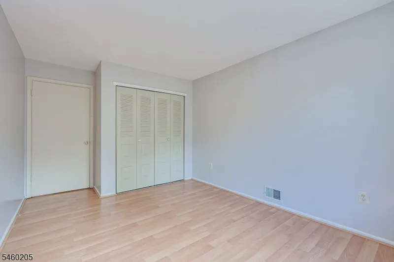 133 Rachel Ct Franklin, NJ 08823