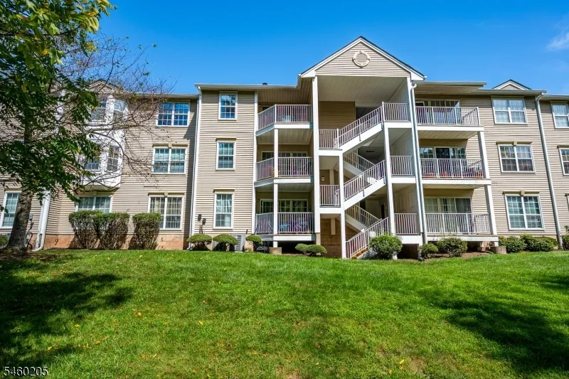 133 Rachel Ct Franklin, NJ 08823