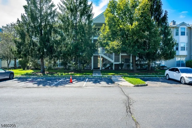133 Rachel Ct Franklin, NJ 08823
