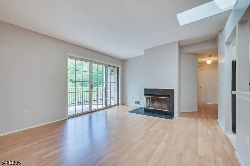 133 Rachel Ct Franklin, NJ 08823