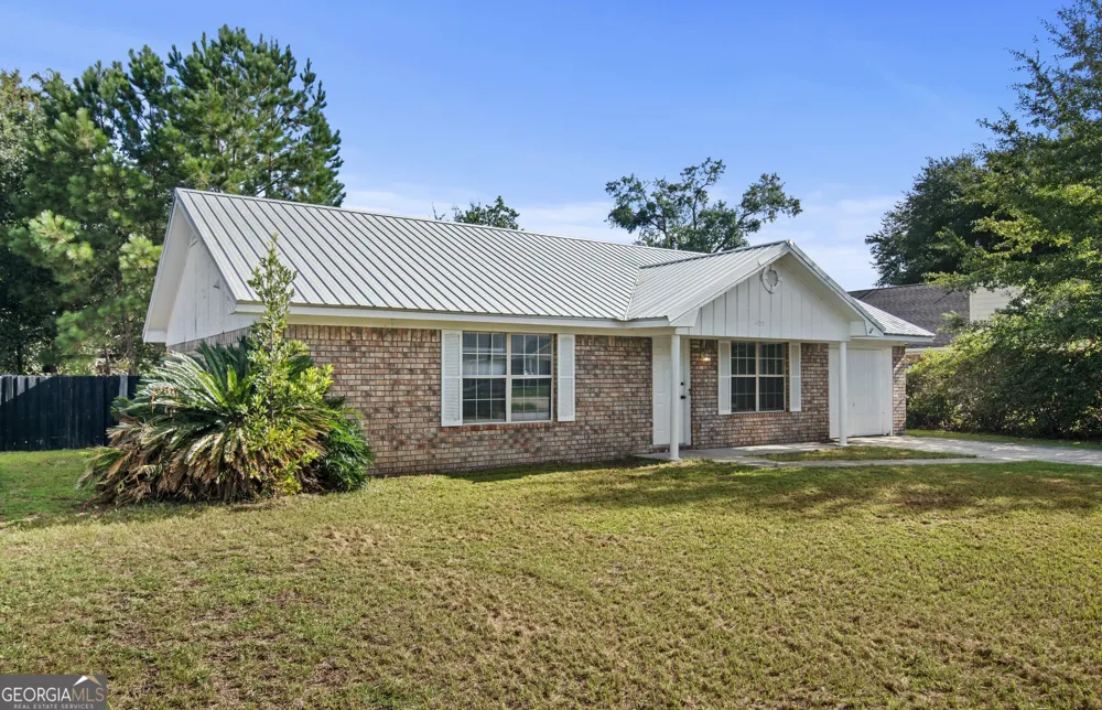 1435 Firefinder LN Hinesville, GA 31313