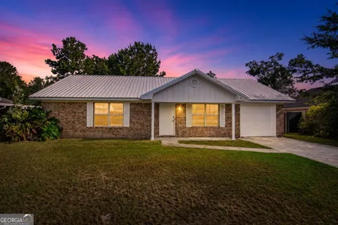 1435 Firefinder LN