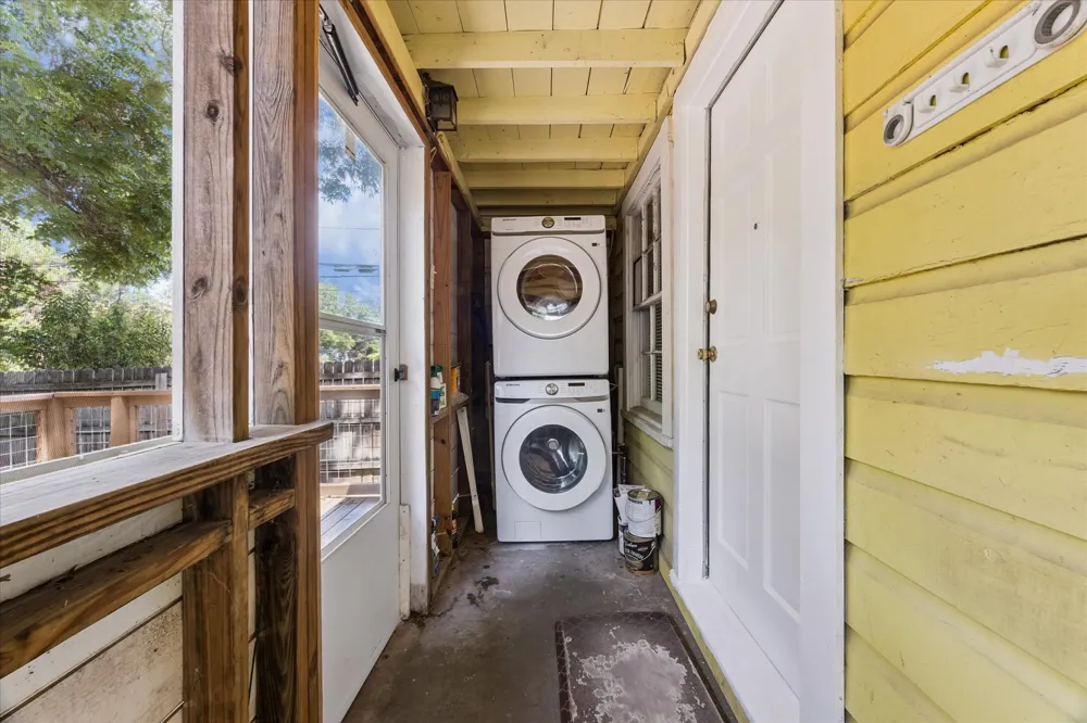 1205 W 40th Street Austin, TX 78756
