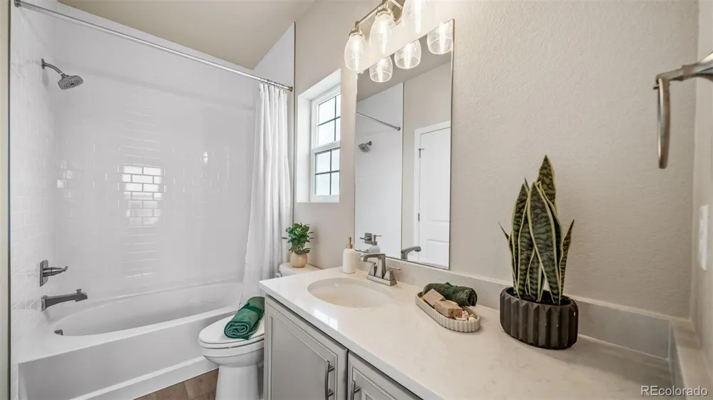22244 E 49th Avenue Aurora, CO 80019