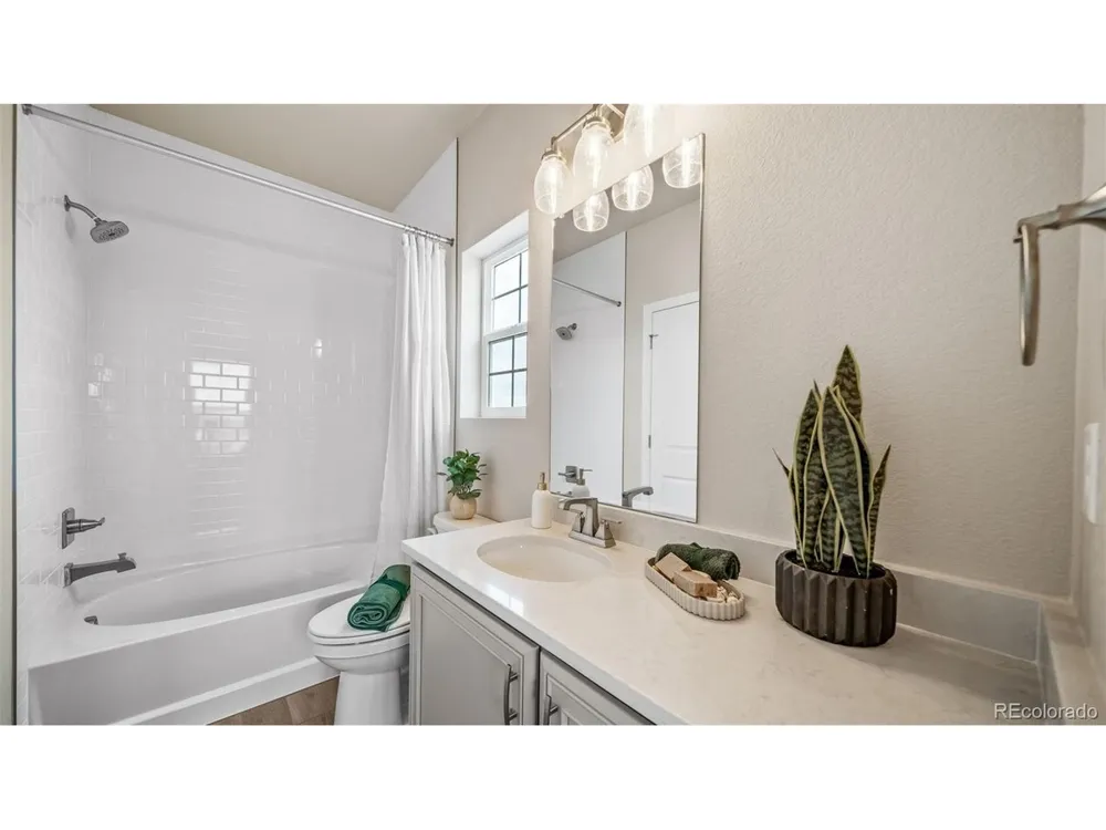 22244 E 49th Avenue Aurora, CO 80019