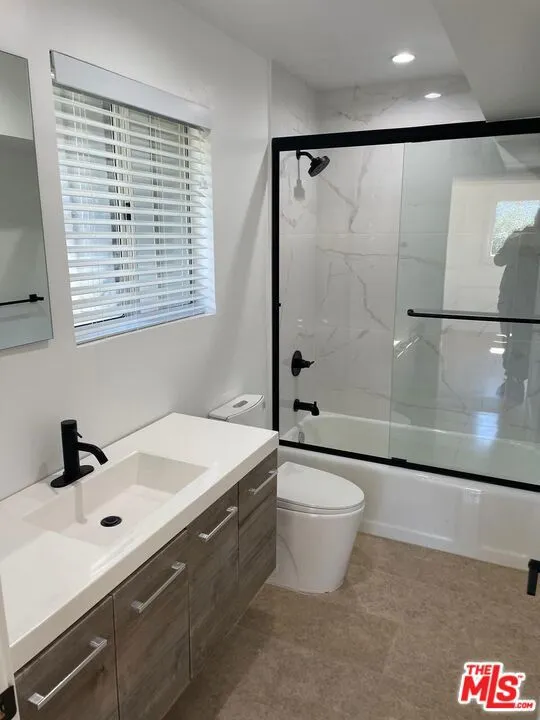 15434 Mulholland Drive Los Angeles, CA 90077