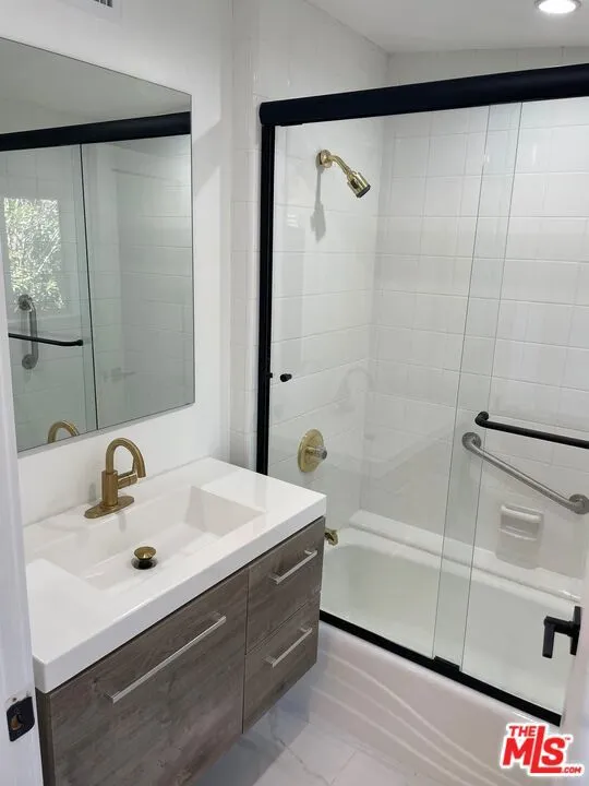 15434 Mulholland Drive Los Angeles, CA 90077
