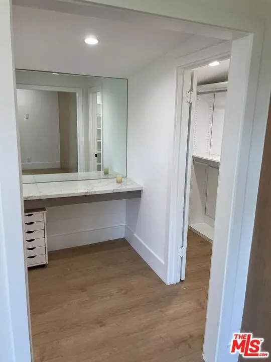 15434 Mulholland Drive Los Angeles, CA 90077