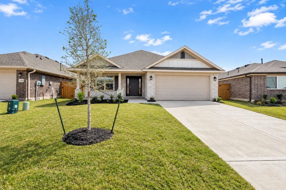 2218 Seneca Lake Drive Texas City, TX 77568