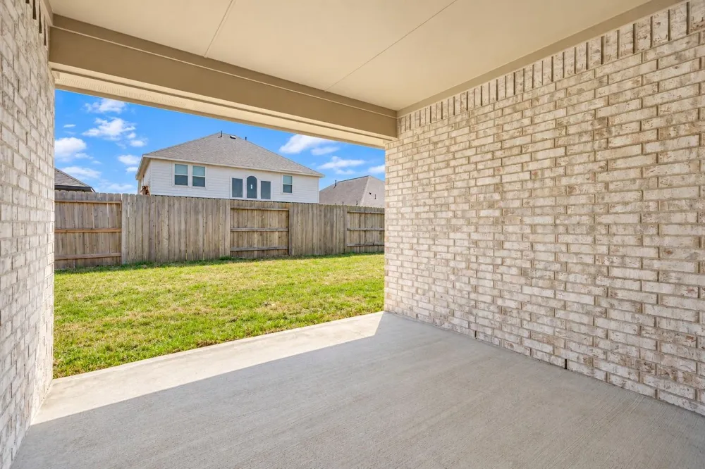 2218 Seneca Lake Drive Texas City, TX 77568