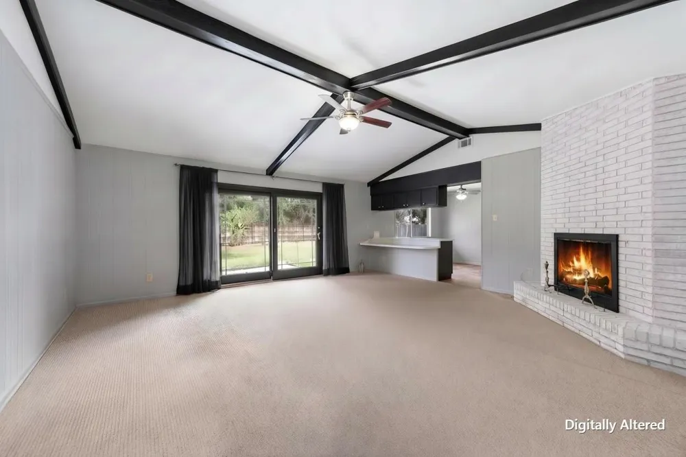 212 E Crestmont Drive Alvin, TX 77511