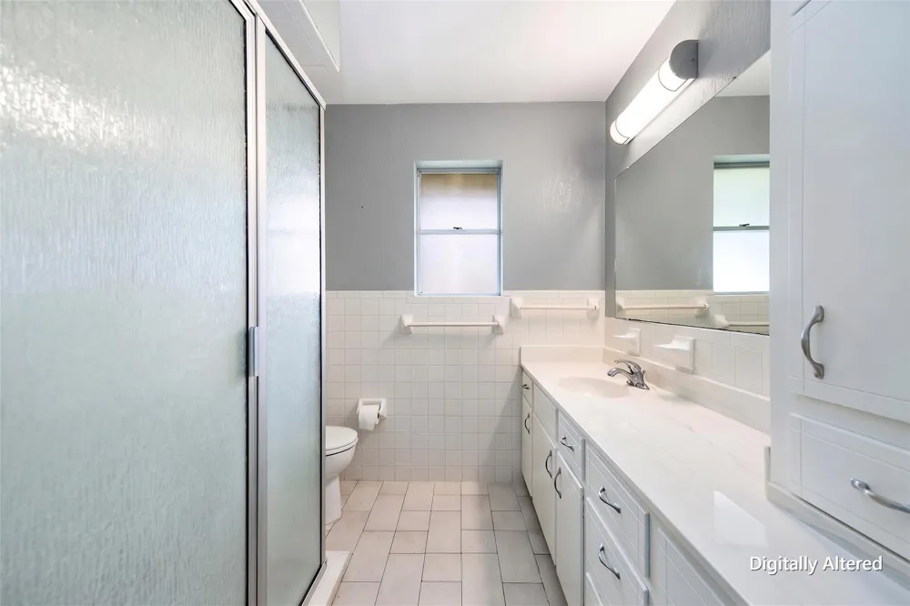 212 E Crestmont Drive Alvin, TX 77511