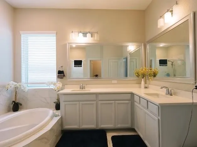 5823 Ash Valley Drives Richmond, TX 77469