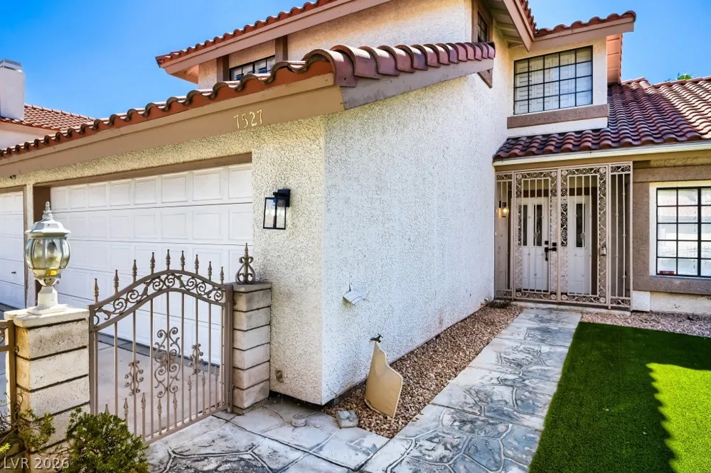 7527 Palermo Avenue Las Vegas, NV 89147