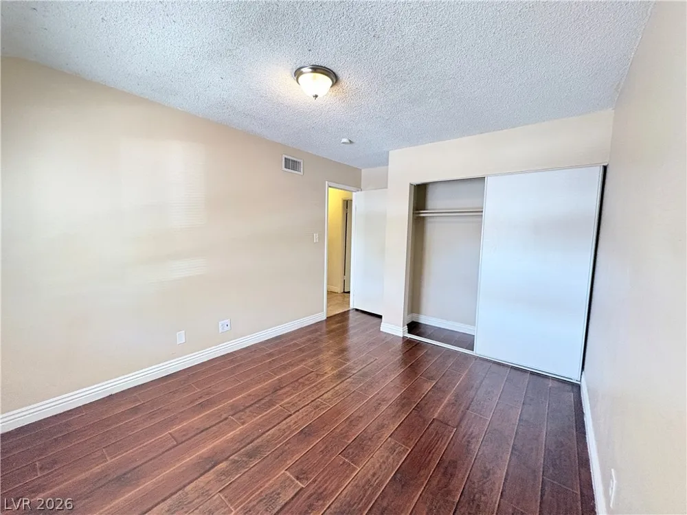 1518 Dawley Street Las Vegas, NV 89104