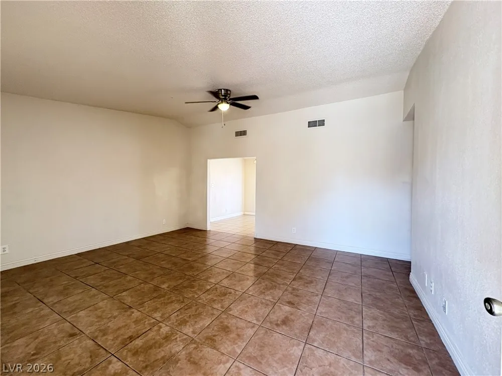 1518 Dawley Street Las Vegas, NV 89104