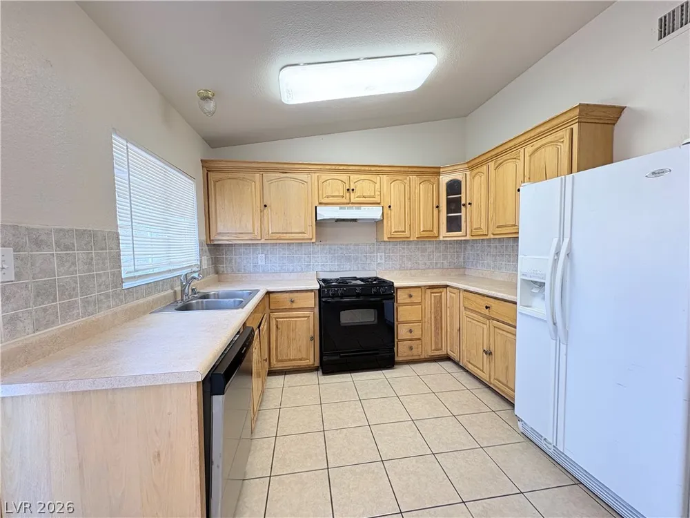 1518 Dawley Street Las Vegas, NV 89104
