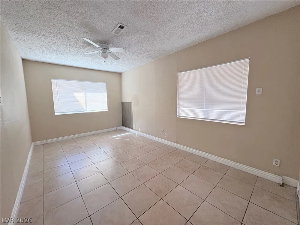 1518 Dawley Street Las Vegas, NV 89104
