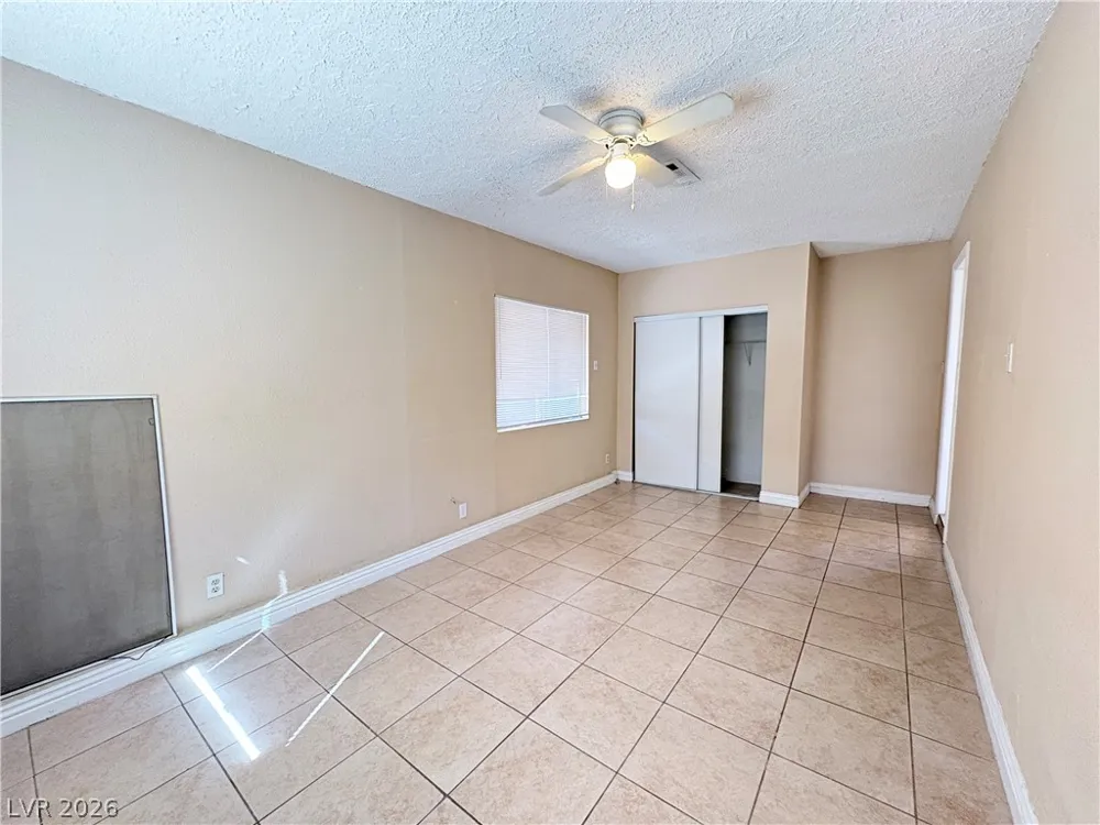 1518 Dawley Street Las Vegas, NV 89104