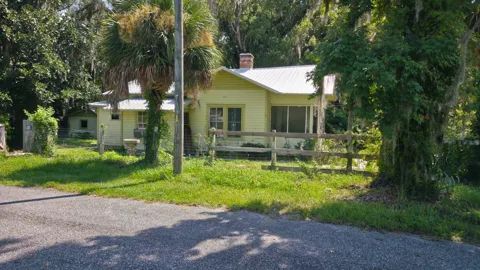 310 E NOBLE AVENUE