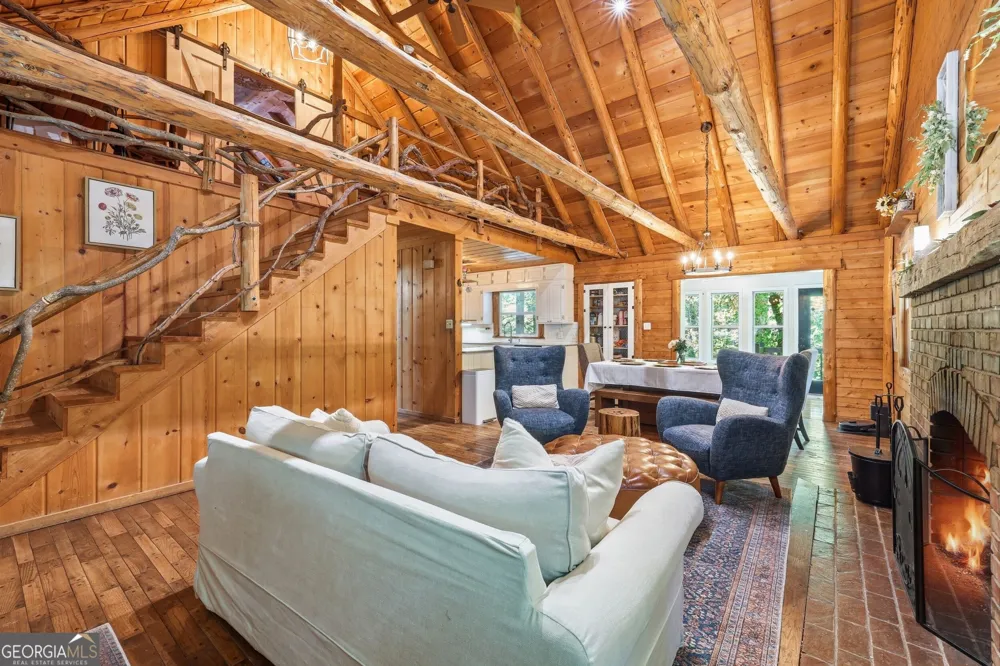 282 Jarrett Manor Estates RD Toccoa, GA 30577