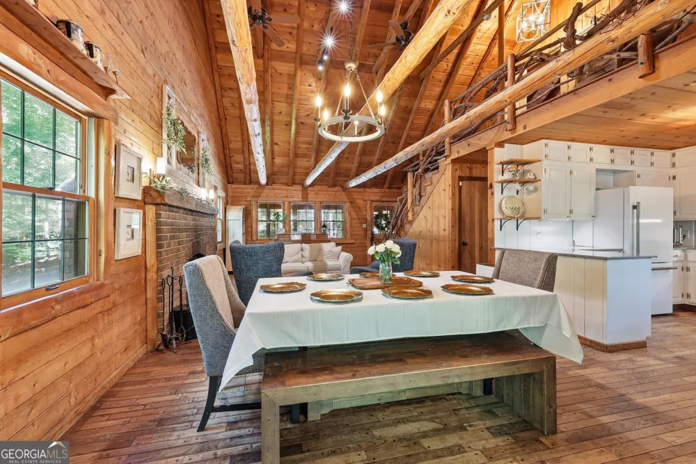 282 Jarrett Manor Estates RD Toccoa, GA 30577