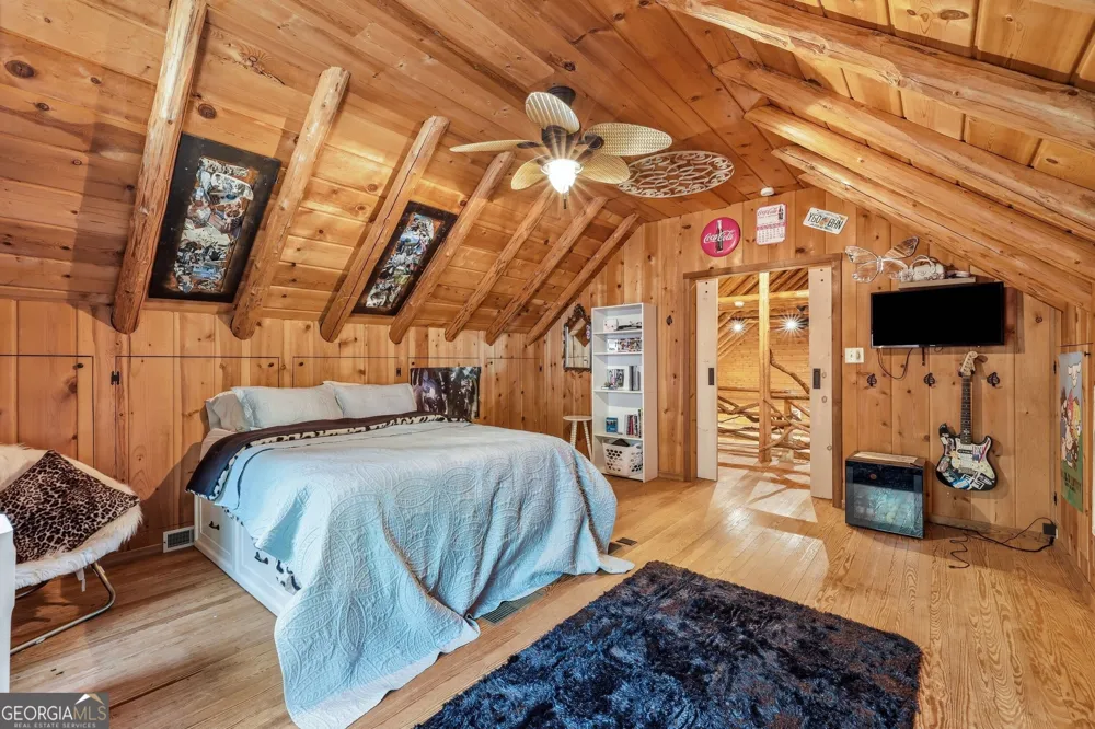 282 Jarrett Manor Estates RD Toccoa, GA 30577