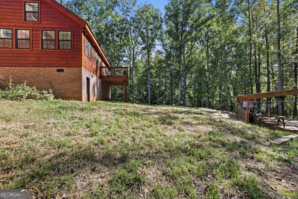 282 Jarrett Manor Estates RD Toccoa, GA 30577